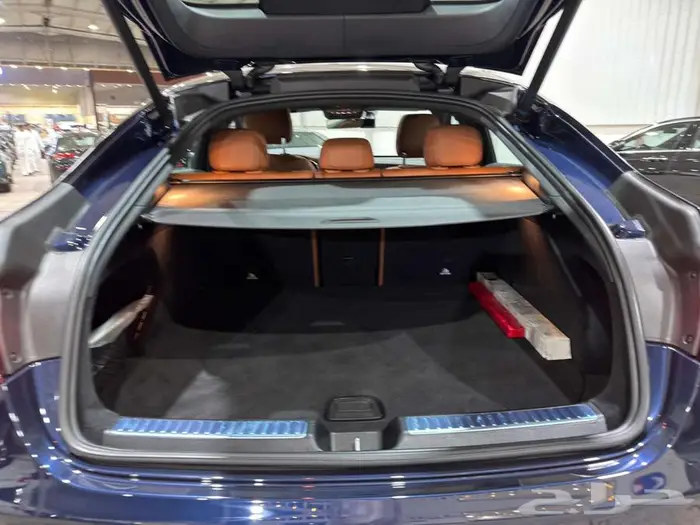 مرسيدس GLC300 2020 7