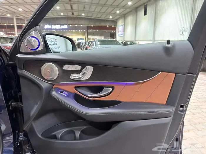 مرسيدس GLC300 2020 21