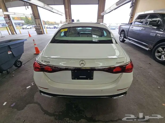 2025 Mercedes-Benz E 350 4MATIC Sedan 1