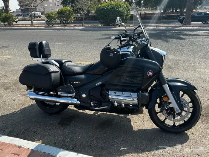 دباب هوندا فالكيري مخزن 1