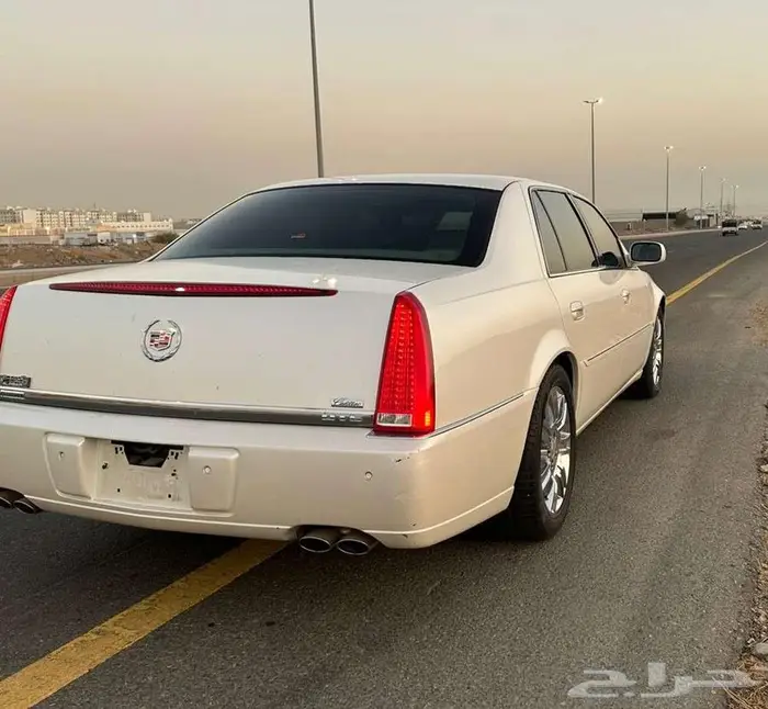 للبيع - كاديلاك DTS بلاتينيوم 2008 0