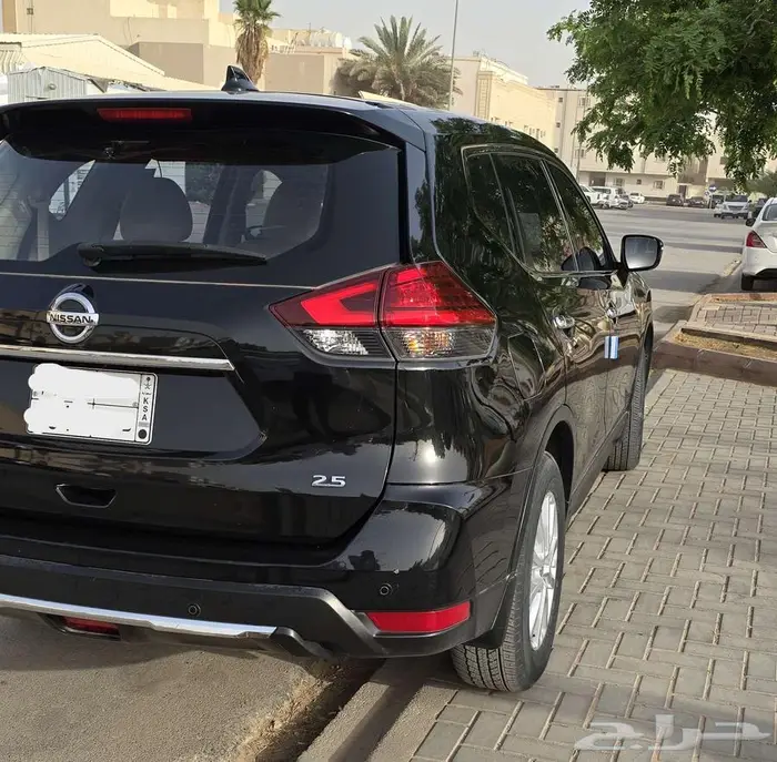 للبيع اكستريل 2021 دبل 7 مقاعد  الباحة 2