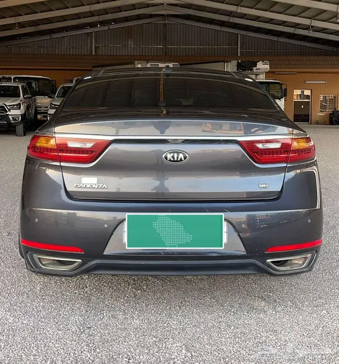 كيا كادينزا V6 قير اوتماتيك 2018 11