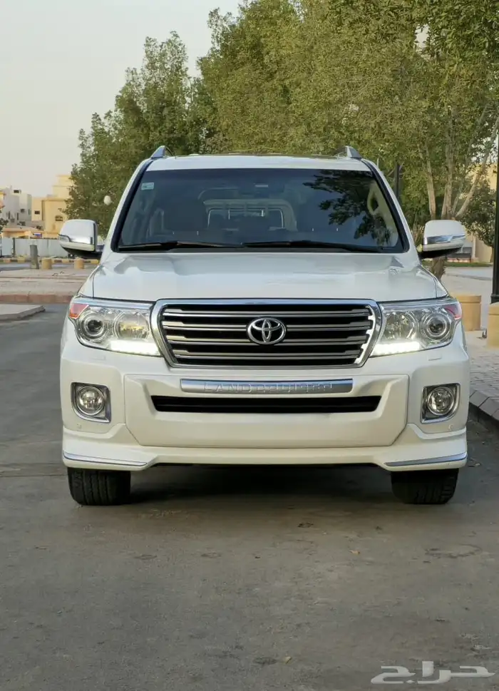 لاندكروزر 2015 بريمي مالك اول 5