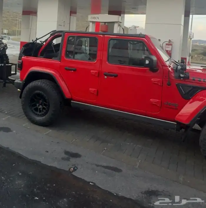 سوفت توب يركب ع جيب رانجلير 4 ابواب 1