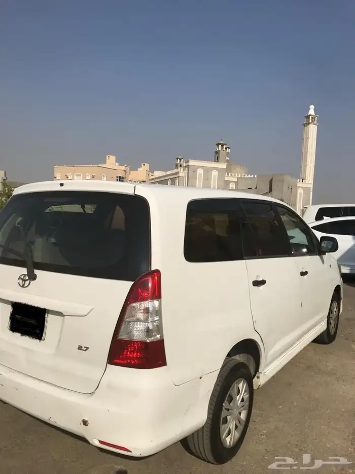 للبيع انوفا موديل 2012 13