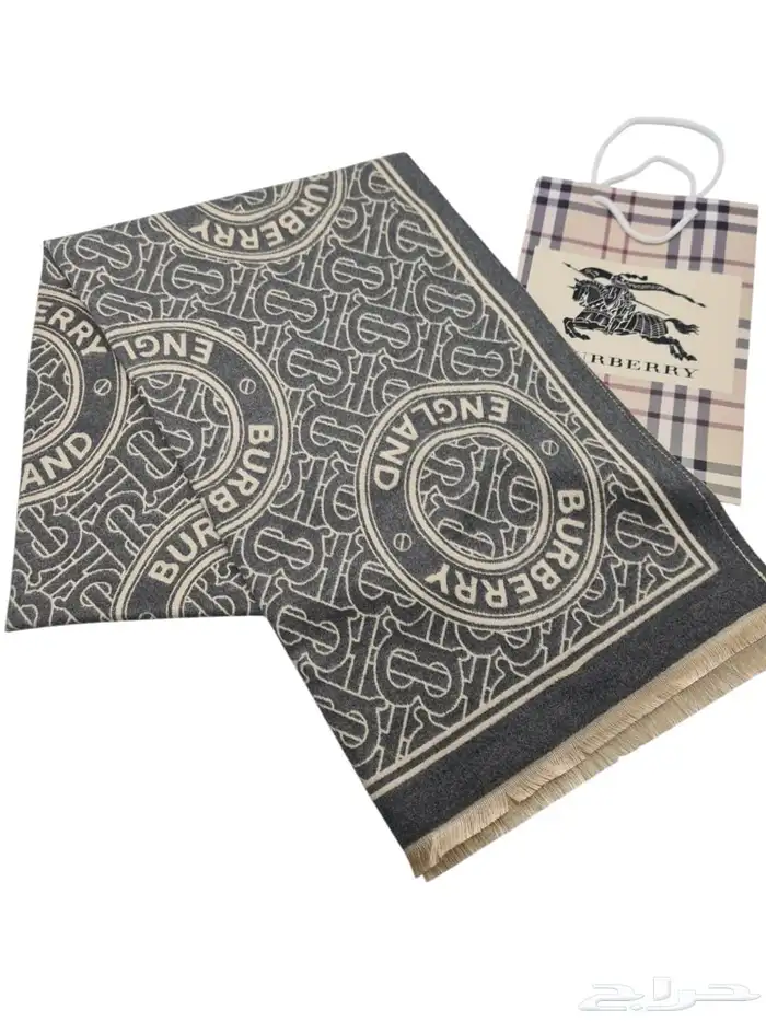 اسكارفات فخمة 0