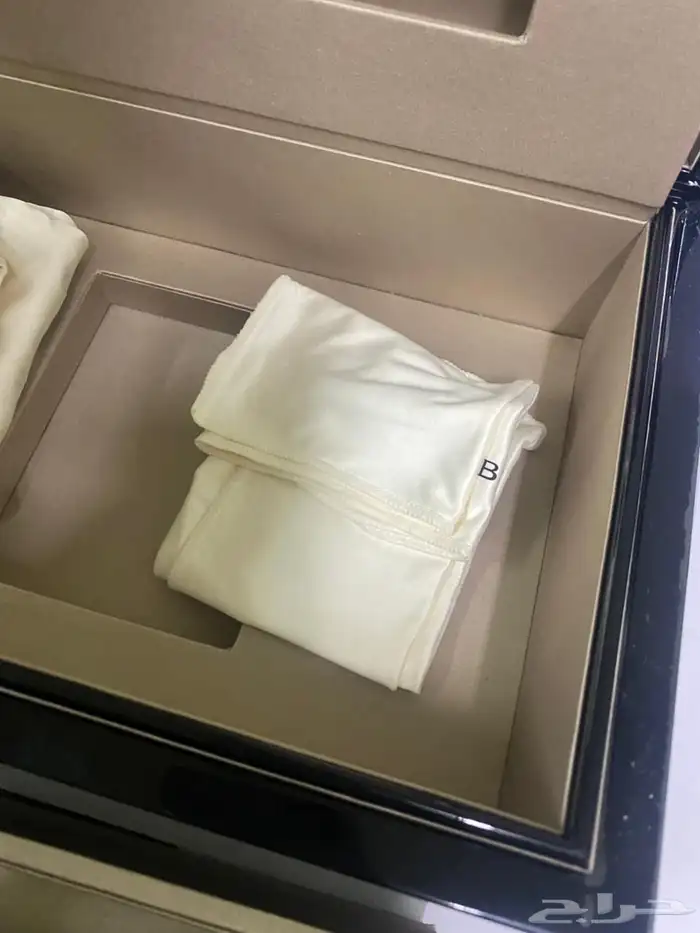 صندوق مجوهرات و اكسسورات ماركة bvlgari اصلي 9