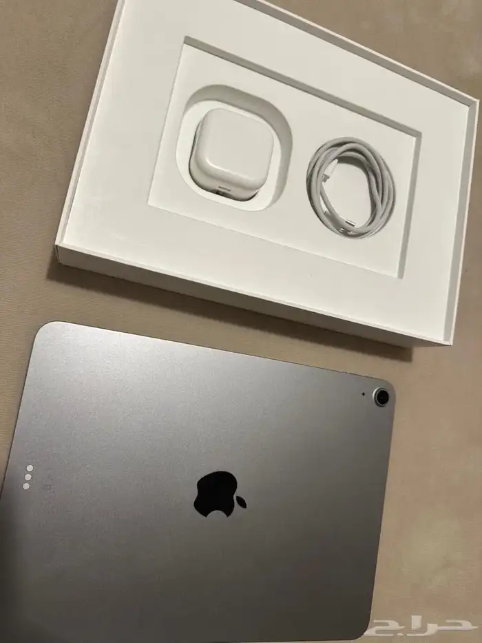 ايباد اير m3 ذاكره 256 شبه جديد 0