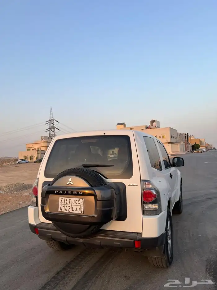 جيب باجيرو ربع 2014 ابيض 9