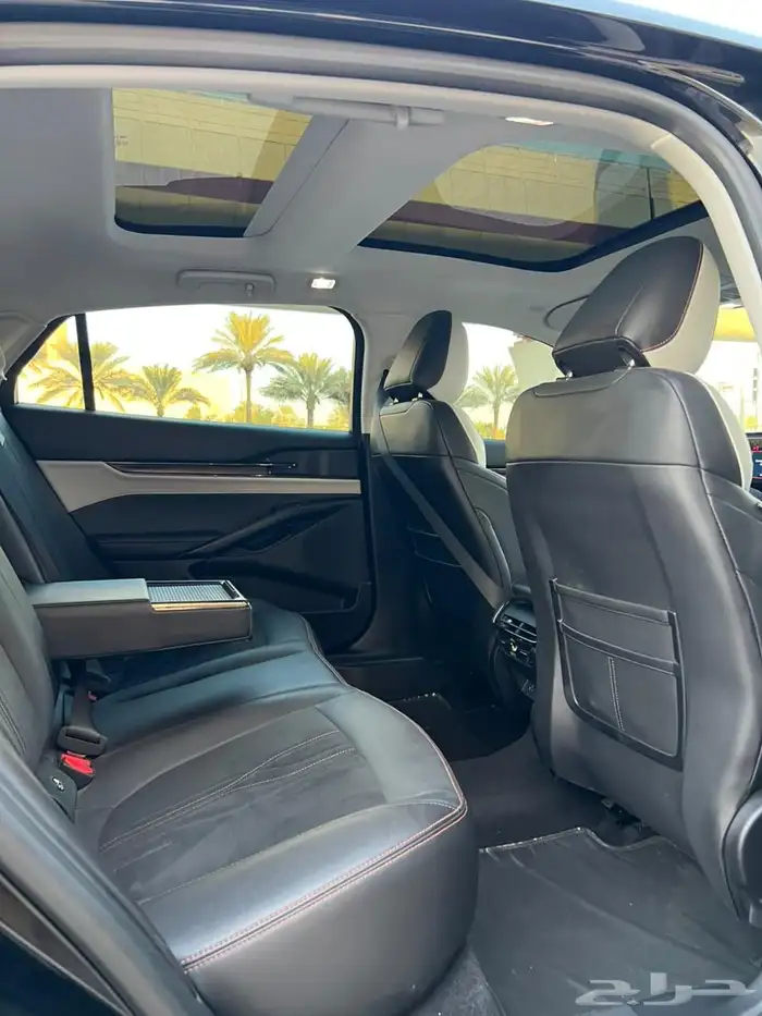 فورد تورس تيتانيوم مديل2023 7