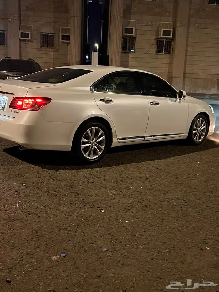 لكزسES نظيفه 350 13