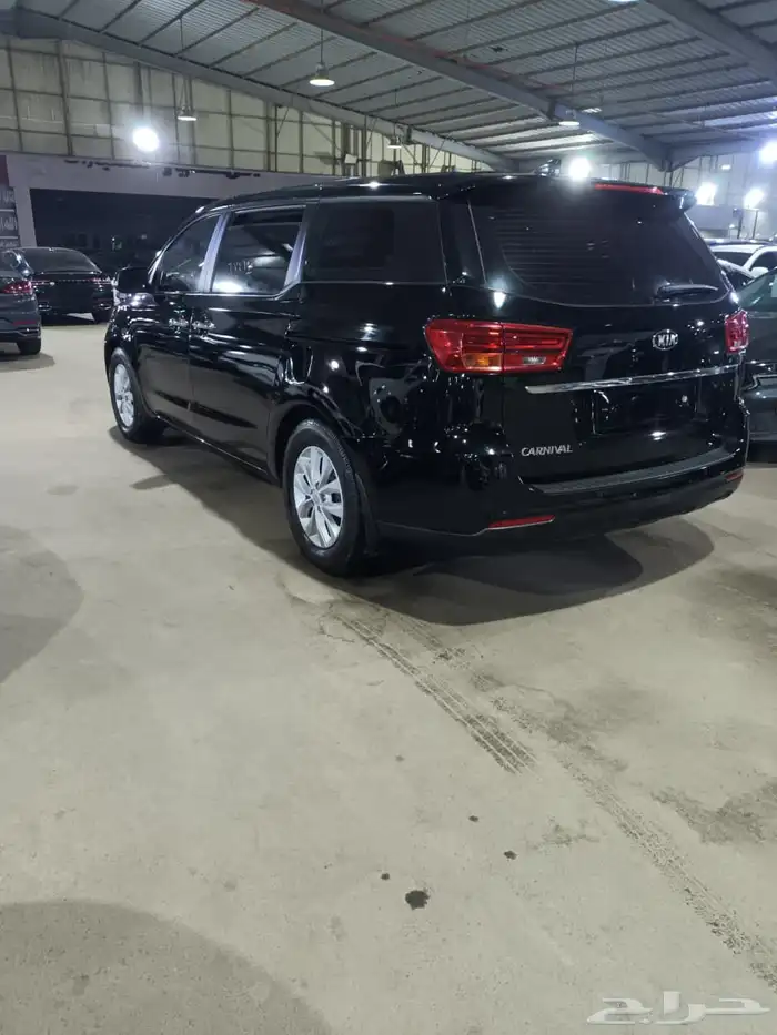 كيا كارنيفال اسود 2020 ديزل بطاقة جمركية وارد كوريا 4