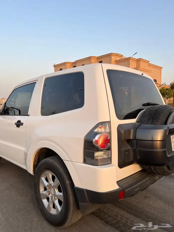 جيب باجيرو ربع 2014 ابيض 6