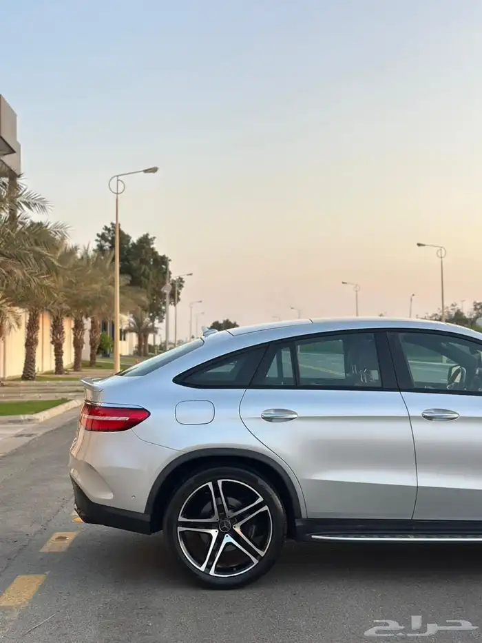 مرسيدس GLE43 2018 9