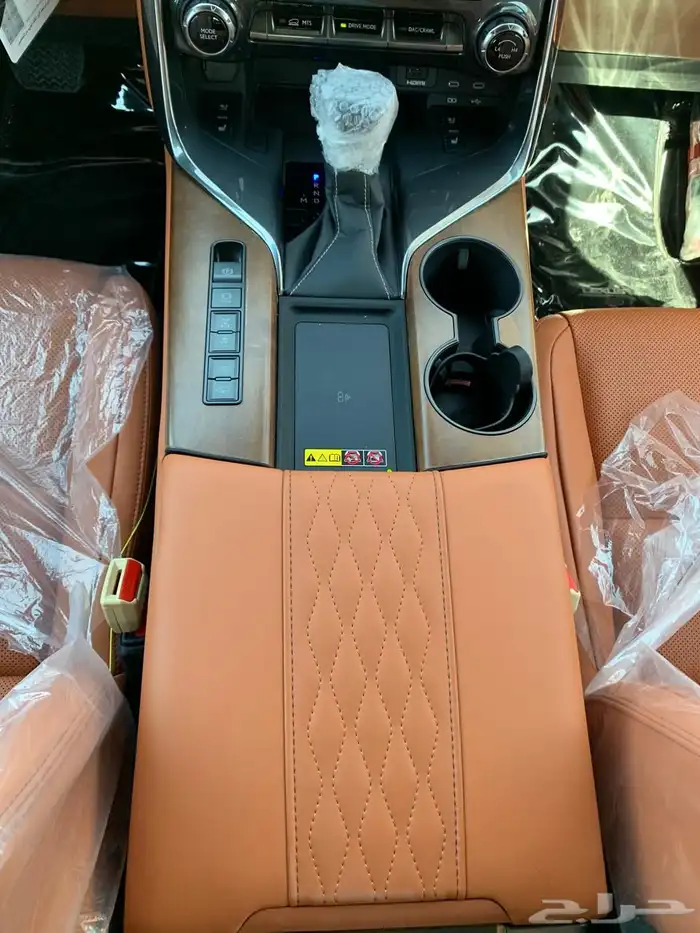 لكزز LX600 موديل 2025 vip بلاك اديشن 7