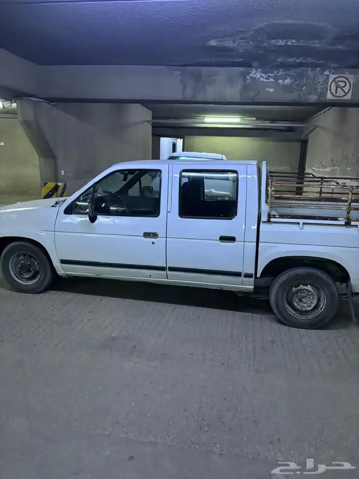 نيسان ددسن موديل 92 0