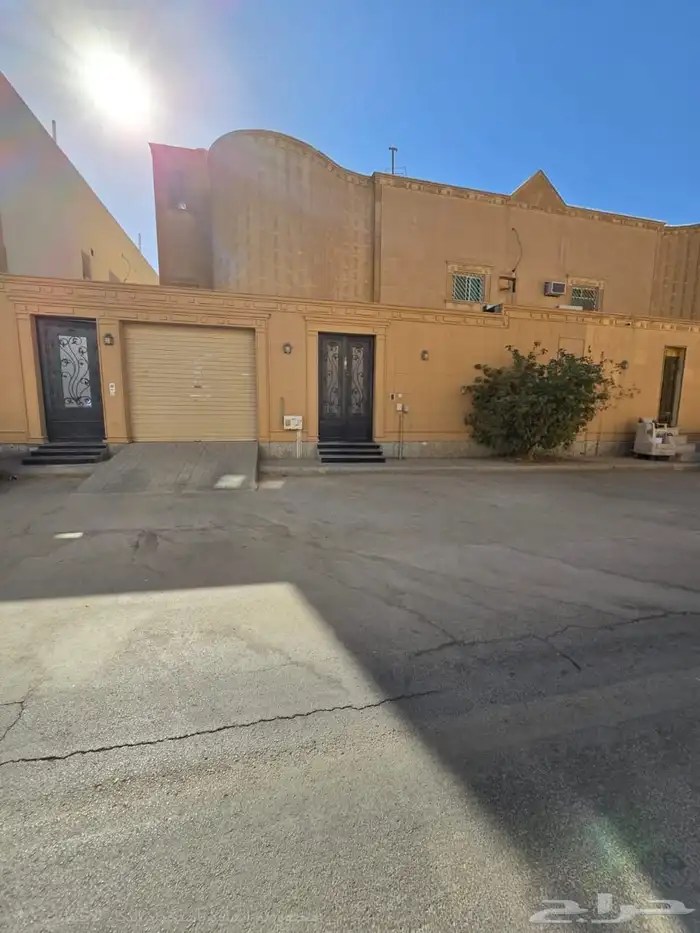 فيلا   دور و4 شقق 0