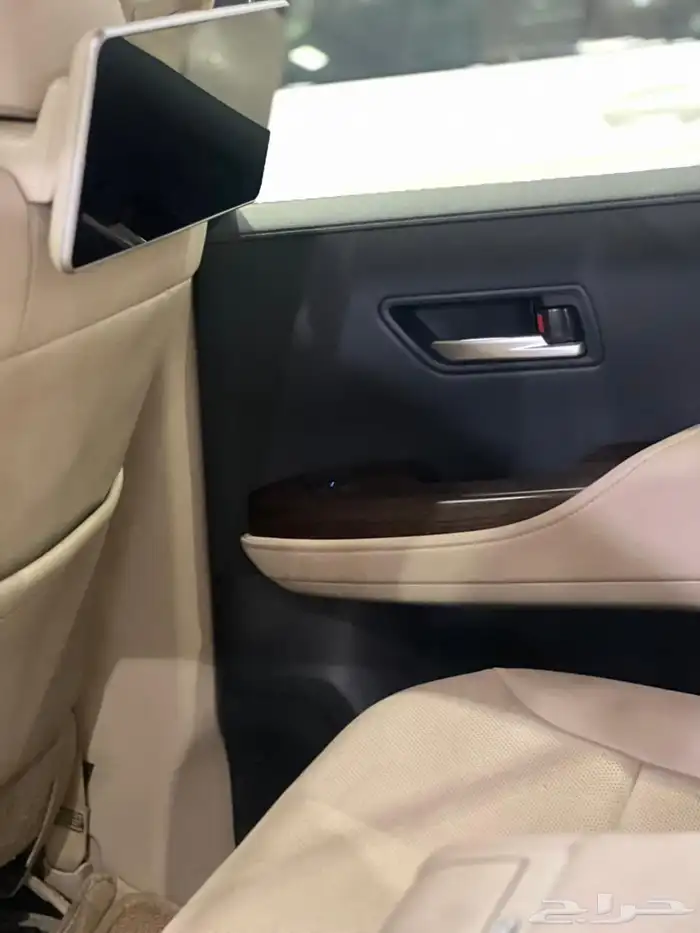 تويوتا لاندكروزر 2024 18