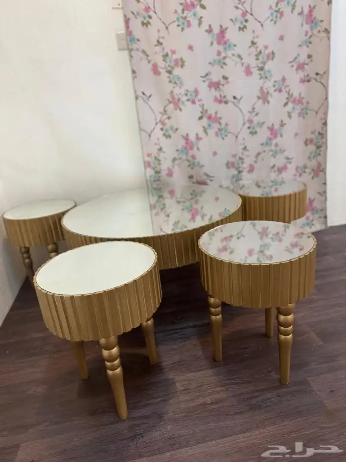 طاولة واربع خدمة 0