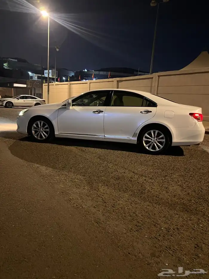 لكزسES نظيفه 350 1