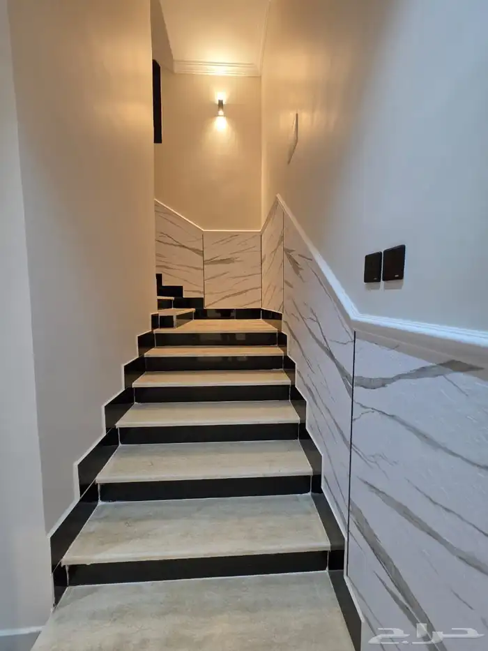 فيلا للبيع دورين و ملحق في الرحمانيه 6