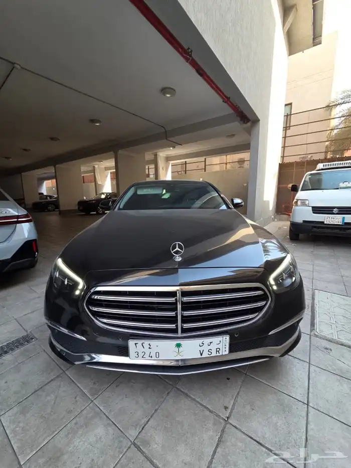 ب190 الف جاهزة في جدة استلام فوري E200 2023 جفالي 1