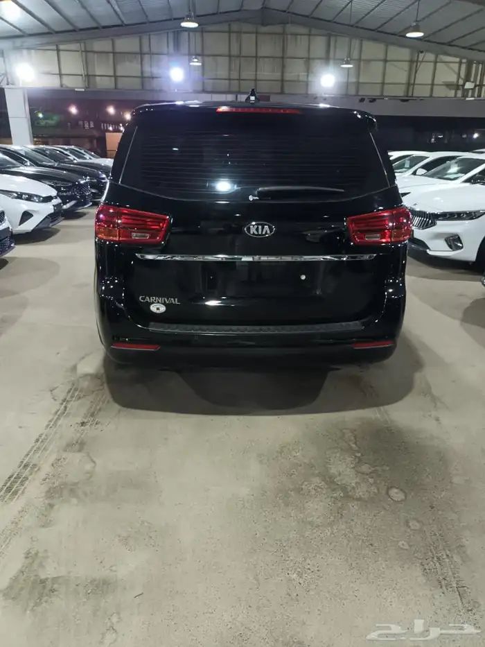 كيا كارنيفال اسود 2020 ديزل بطاقة جمركية وارد كوريا 5