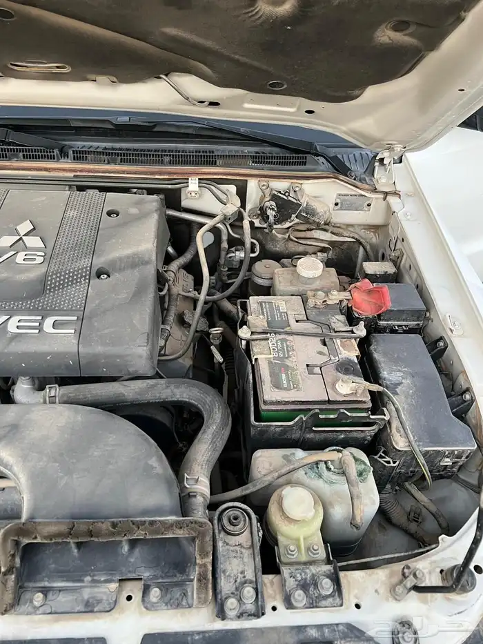 جيب باجيرو ربع 2014 ابيض 14