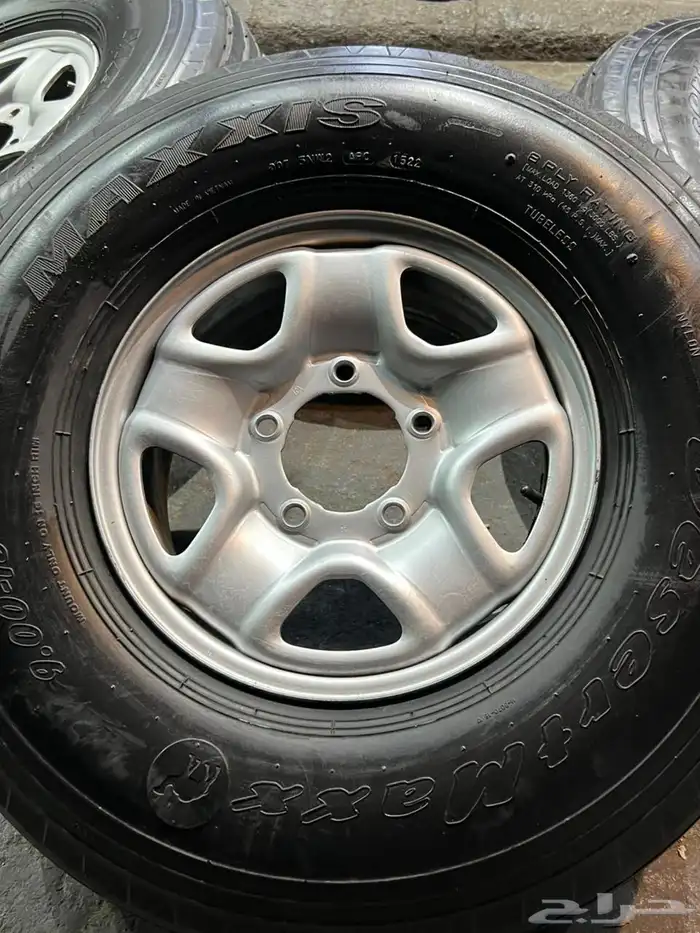 جنوط ديازل جيب لاند كروزر اصلي مع كفرات بالون 900.16 ت22 15