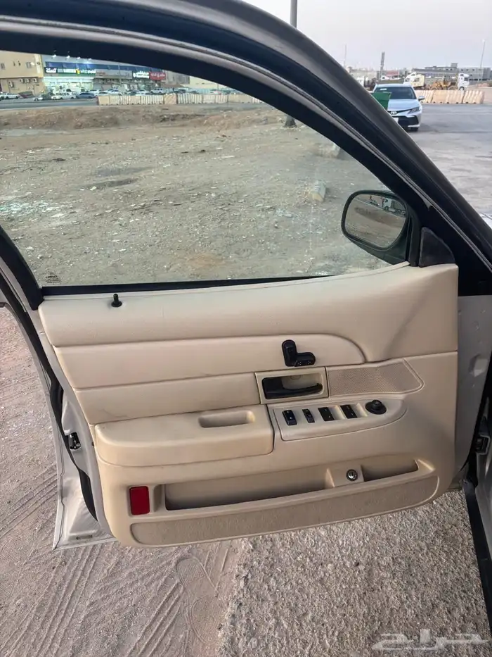 كراون فكتوريا 2011 للبيع سعودي 14