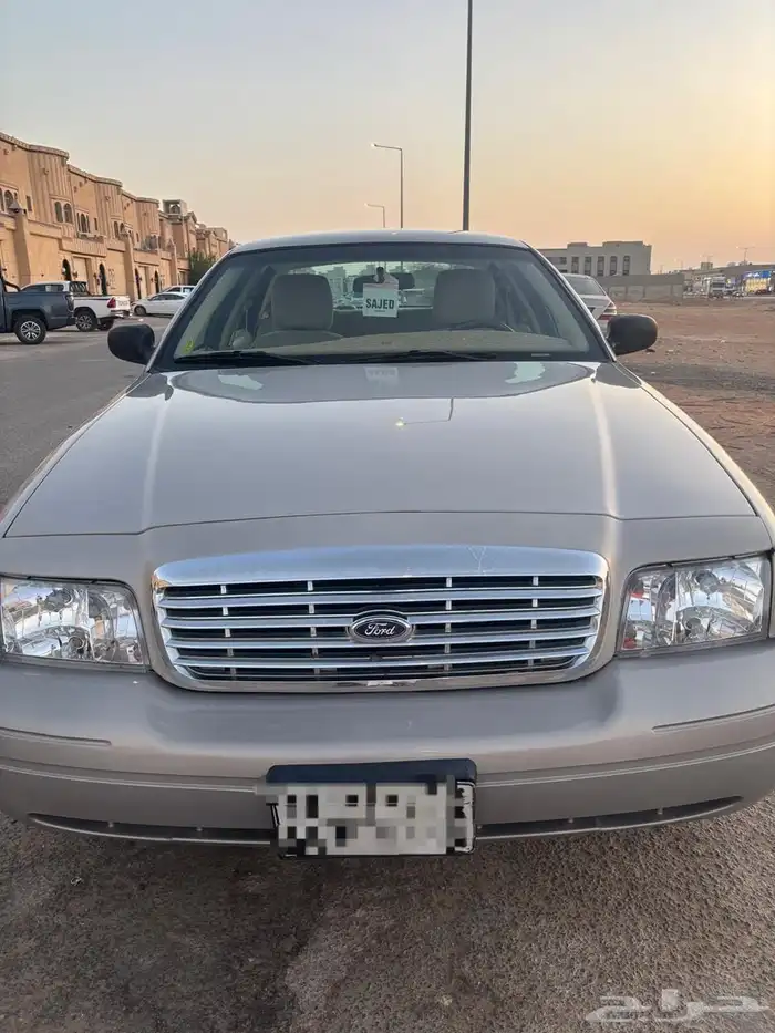 كراون فكتوريا 2011 للبيع سعودي 4