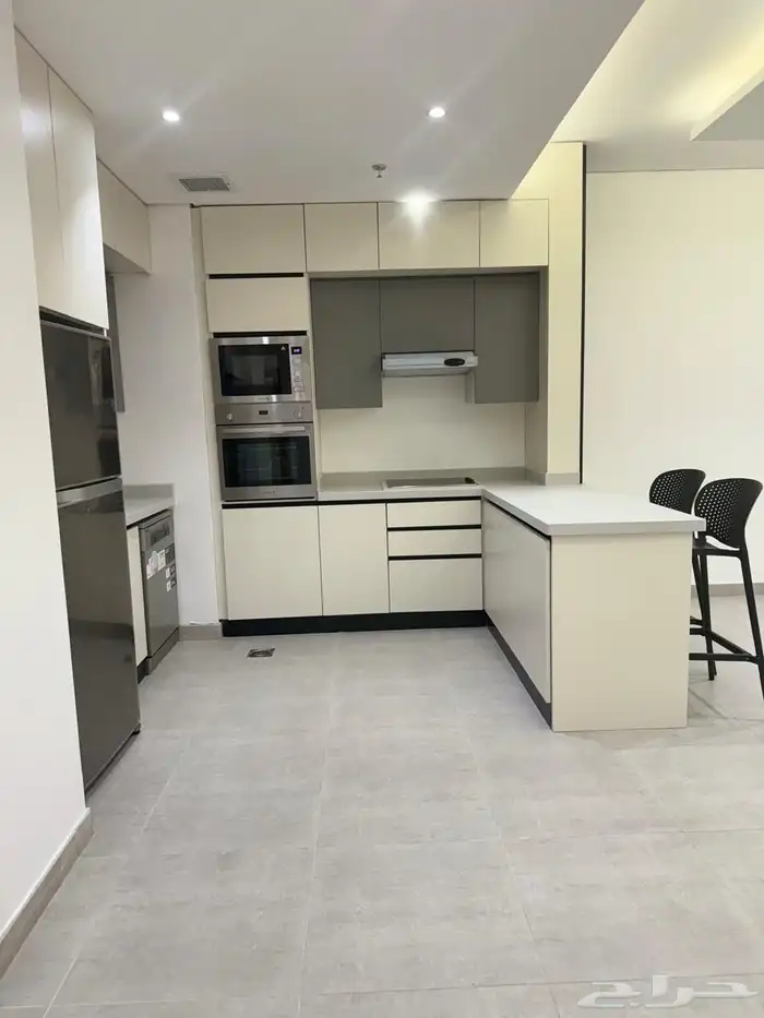 شقة للإيجار في برج جود جلامور 2