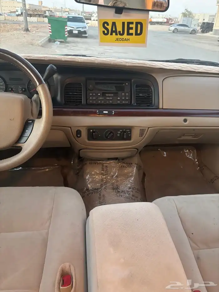 كراون فكتوريا 2011 للبيع سعودي 24