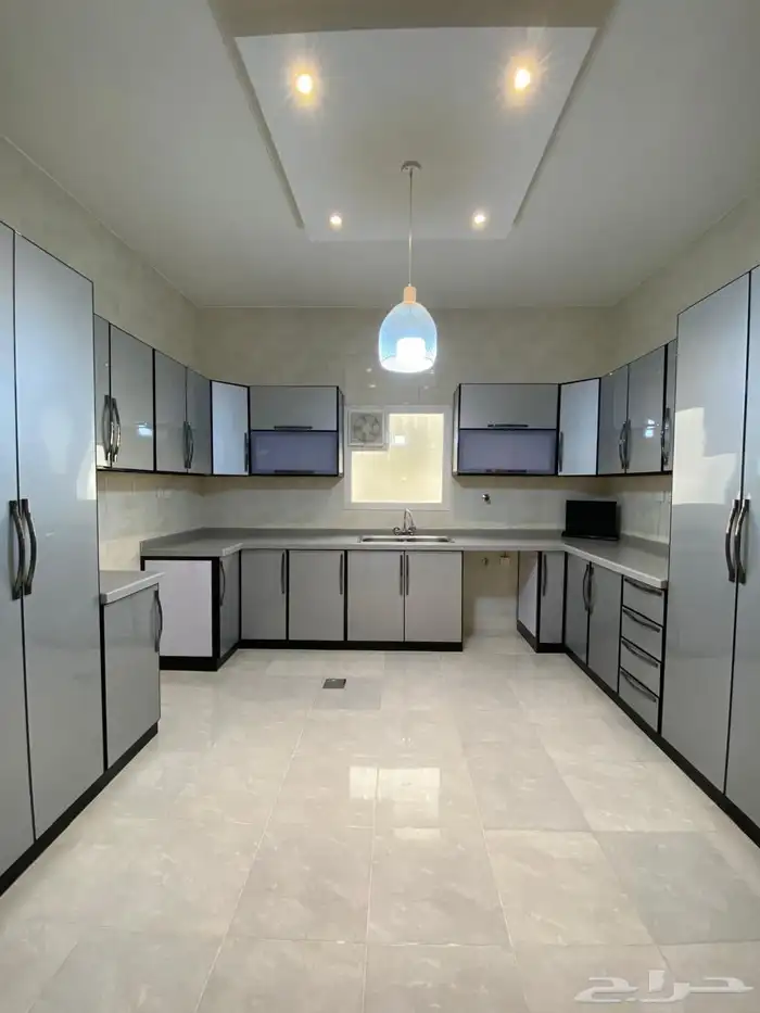 شقة فاخرة حي النزهه مطبخ ومكيفات 4