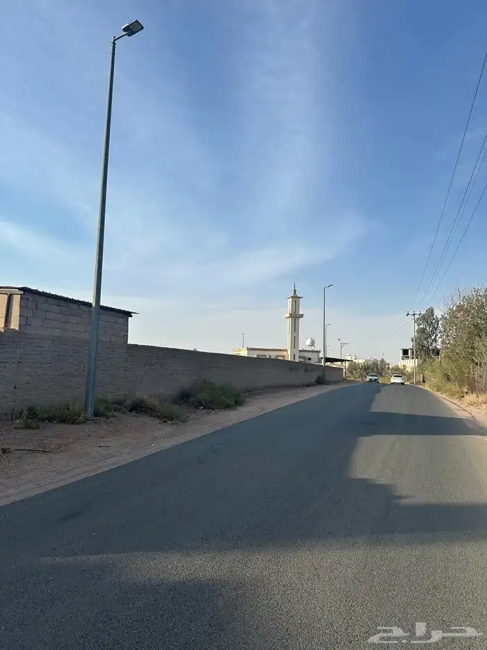 استراحة بها فلة بالسيل الصغير 8000م 5