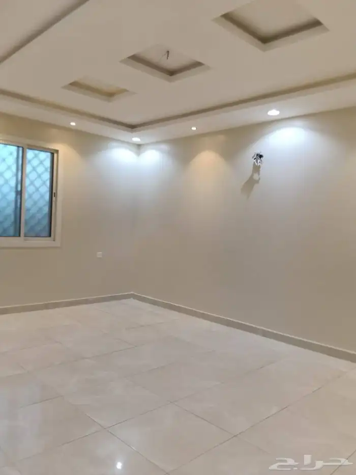 شقة جديدة للايجار بالوسام 3 0