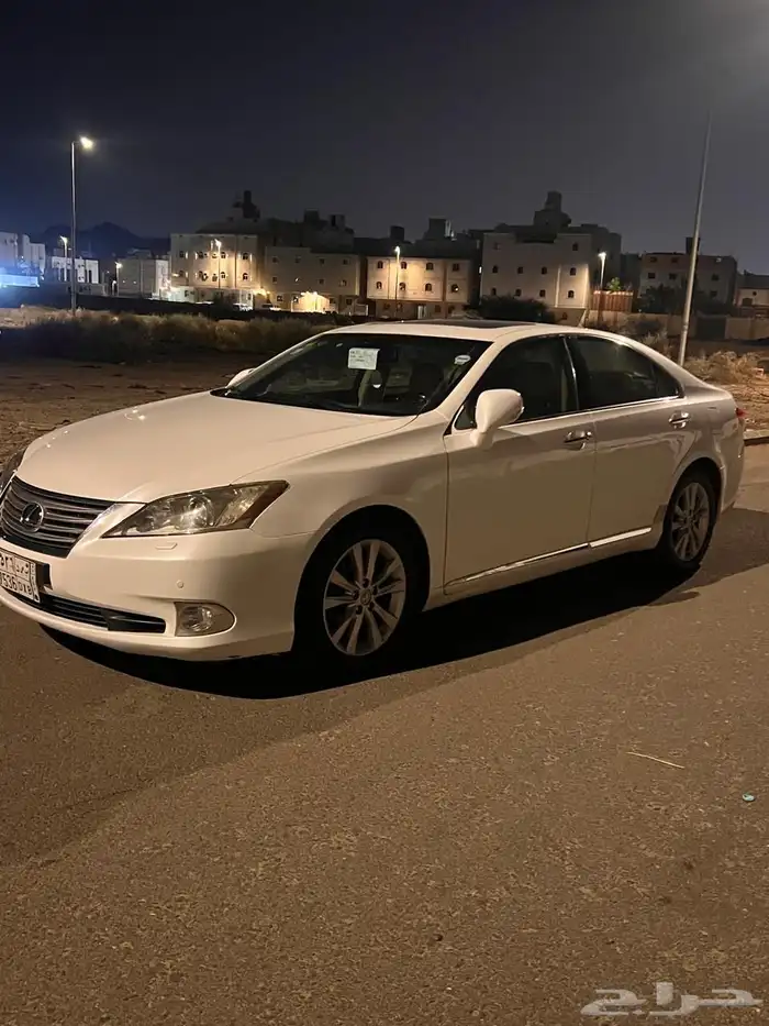 لكزسES نظيفه 350 8