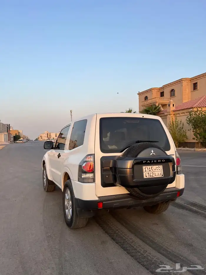 جيب باجيرو ربع 2014 ابيض 0