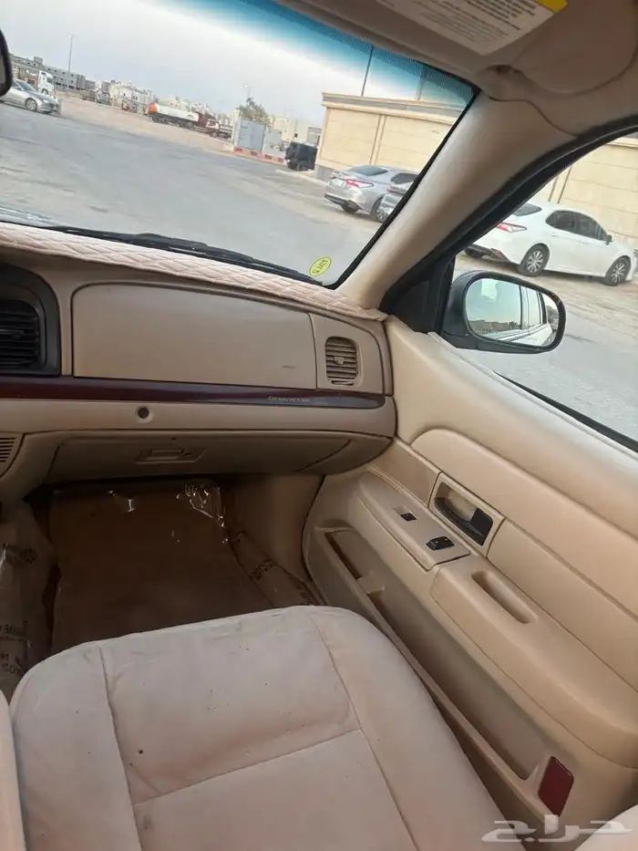 كراون فكتوريا 2011 للبيع سعودي 27