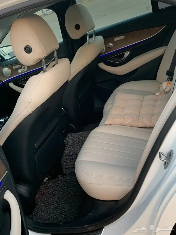 مرسيدس E300 موديل 2019 14