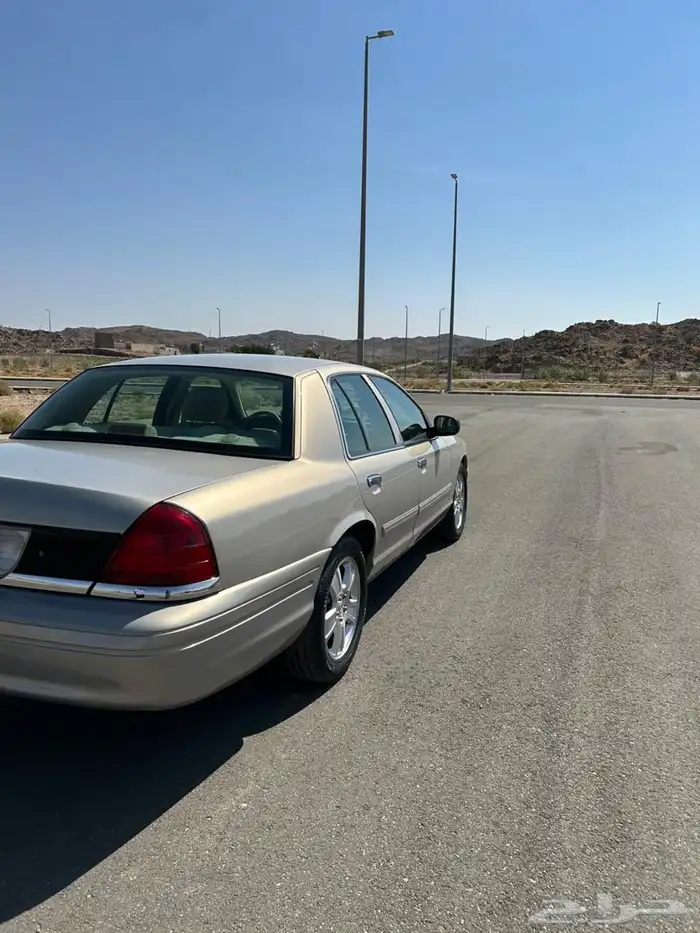 فورد فكتوريا 2009 4