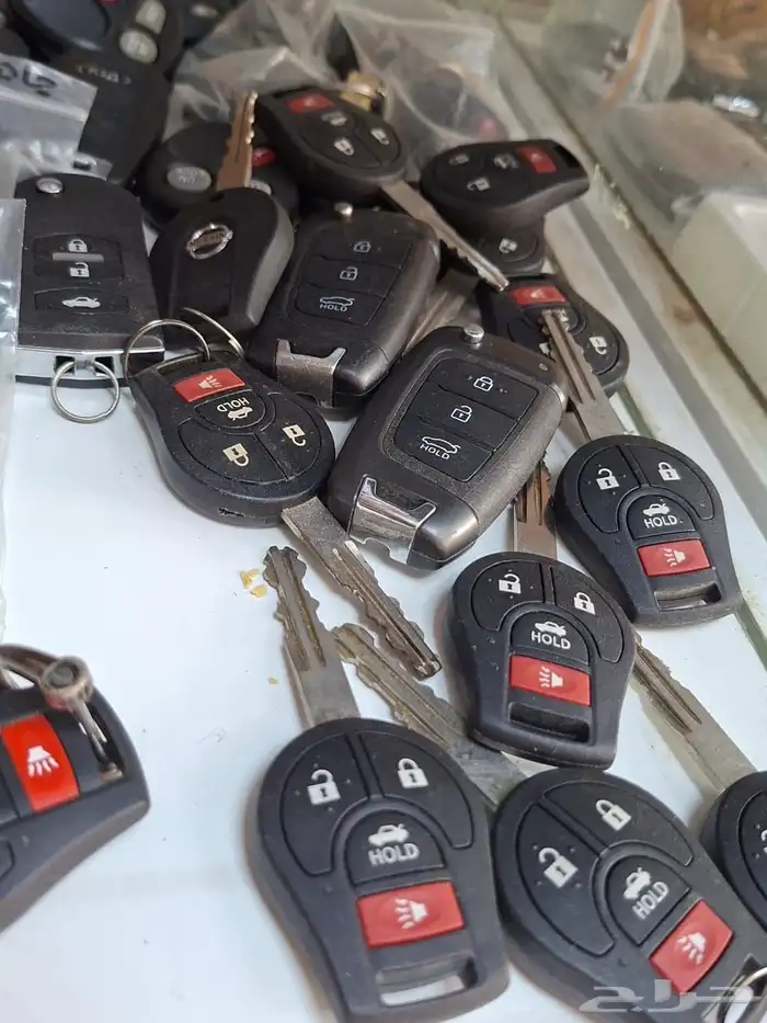 محل مفاتيح جده الصفا الأربعين برمجة مفتاح ريموت بصمه 18