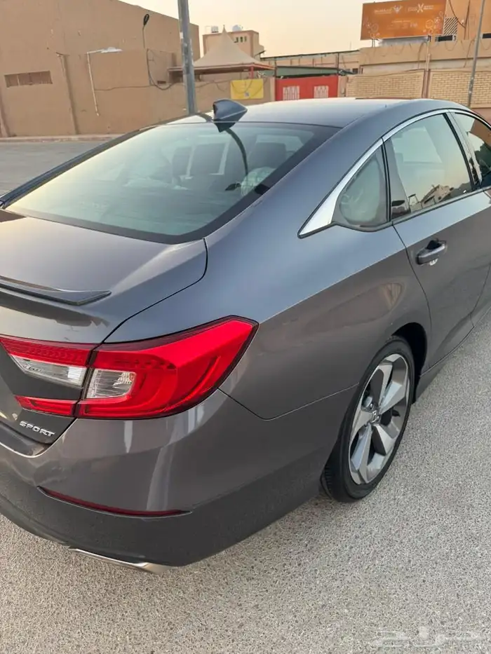 للبيع اكورد 2018 سبورت نظيف جدا 21