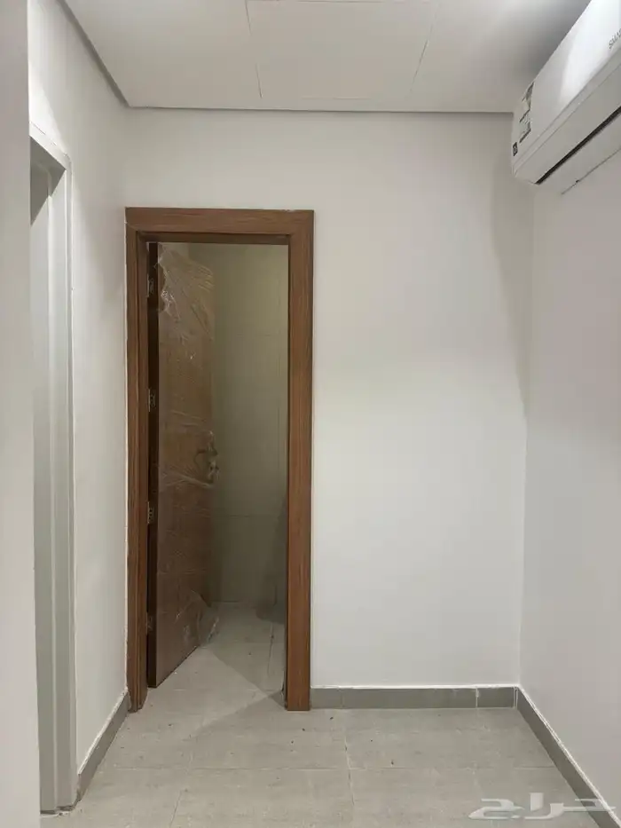 شقة للإيجار في برج جود جلامور 8