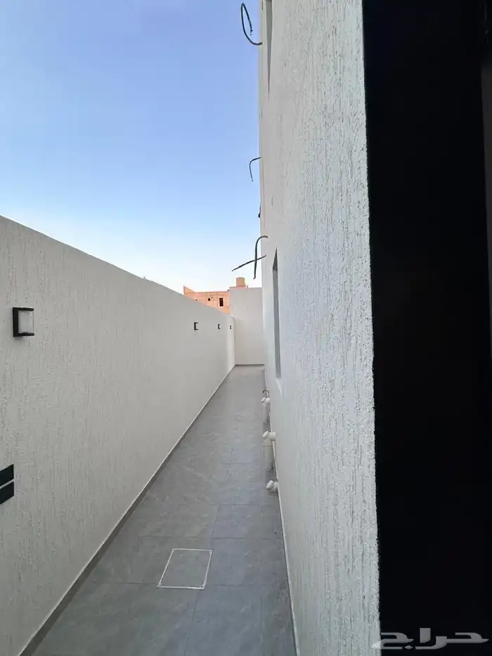 فله بمساحه واسعه في العرفاء ب950 الف 3