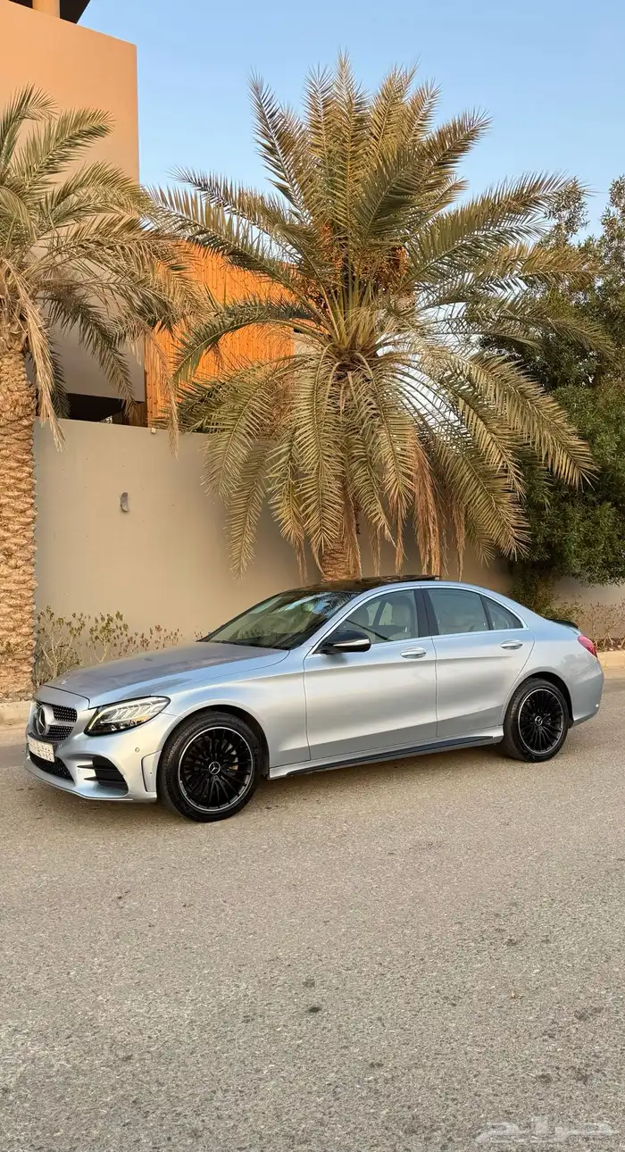 مرسيدس C300 نظيف جدا  استخدام قليل 0