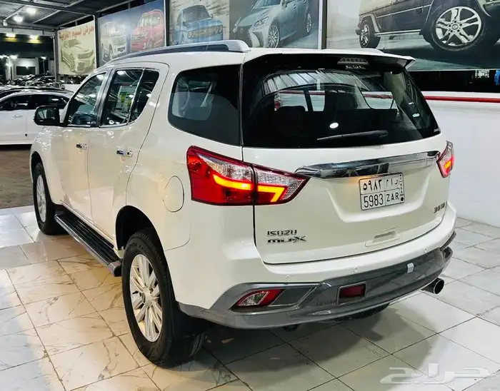 جيب ايسوزو Mux 2021 نص فل بحالة الوكالة 1