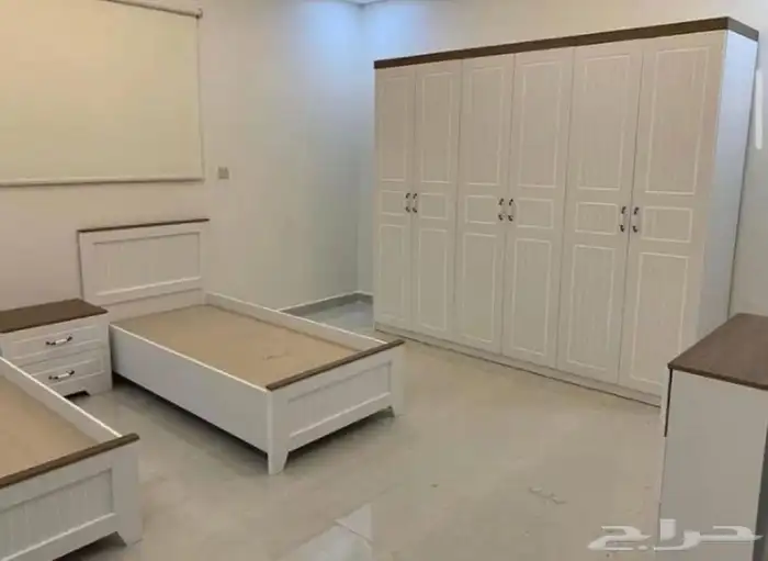 غرفه نوم طراحه سرير كمودينه مكيفات 3