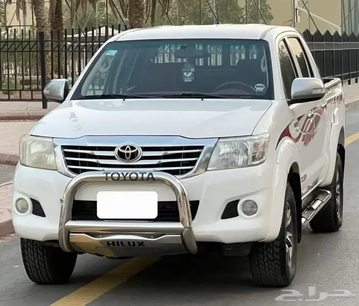 تويوتا هايلكس S-GLX 2015 فل سعودي اتوماتيك 0